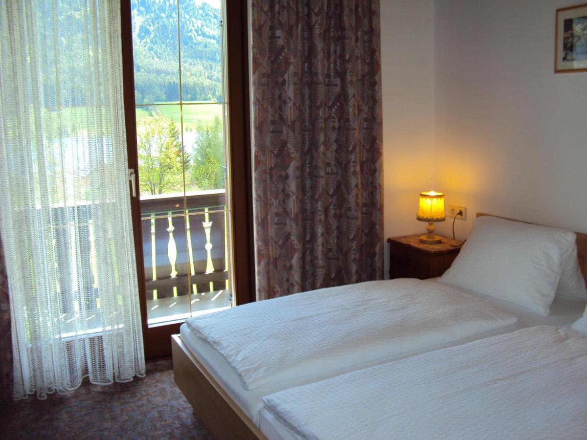 Haus Alpenfriede Hotel Weissensee Eksteriør billede