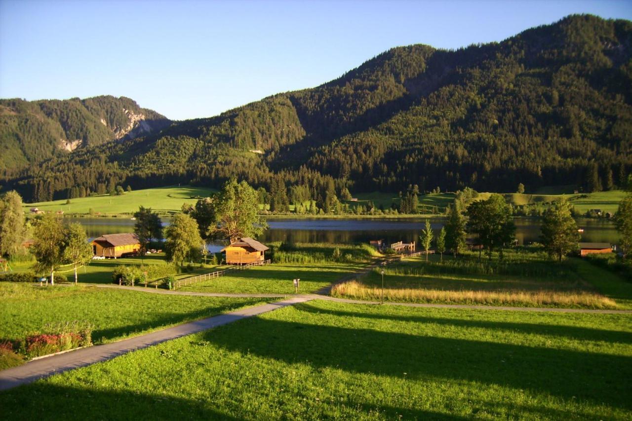 Haus Alpenfriede Hotel Weissensee Eksteriør billede