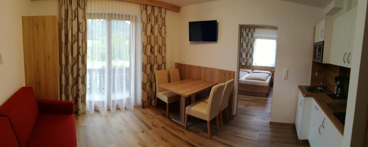 Haus Alpenfriede Hotel Weissensee Eksteriør billede
