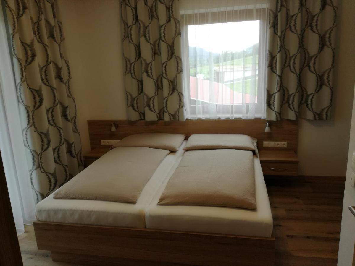 Haus Alpenfriede Hotel Weissensee Eksteriør billede